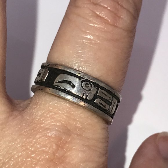 Sterling Silver Tribal Toucan Ring, Size 8 1/2 - Picture 6 of 7